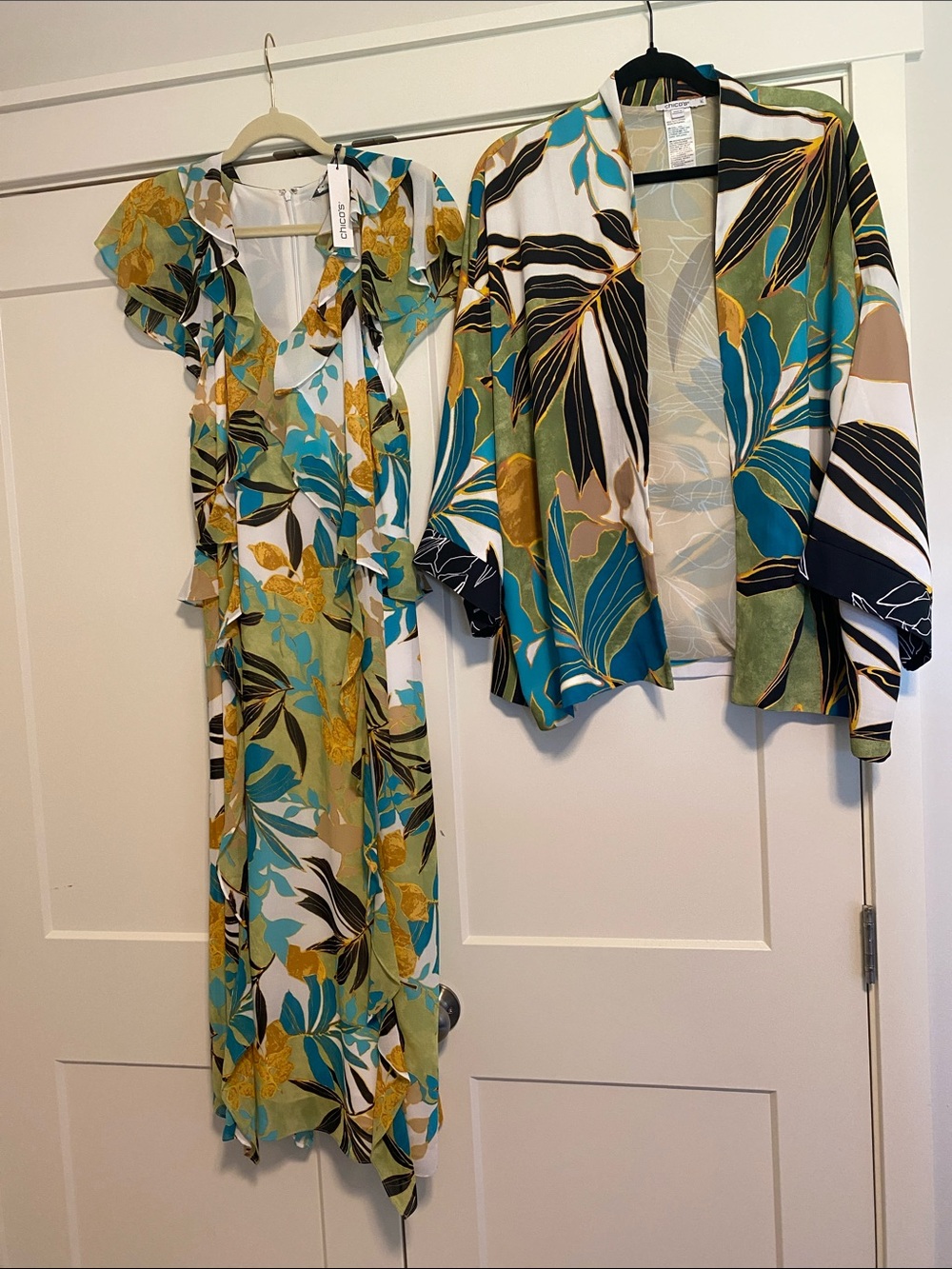 Floral Teal & Mustard Chico’s dress with Matching Kimono/jacket
